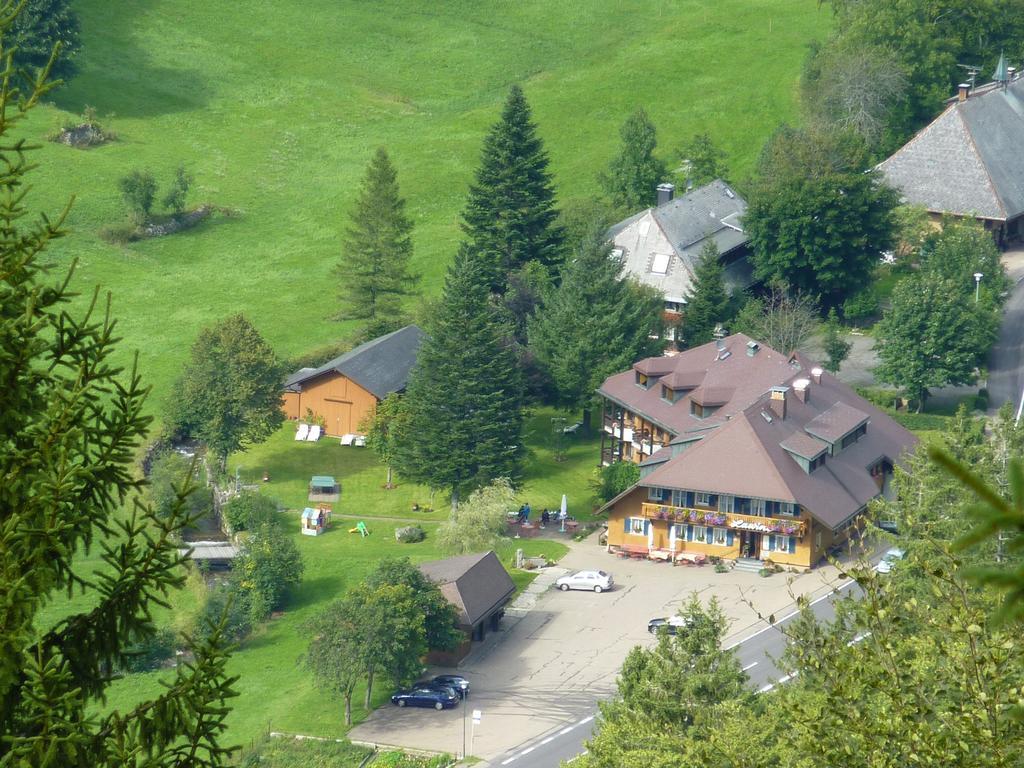 Hotel Lawine Todtnau Exterior foto